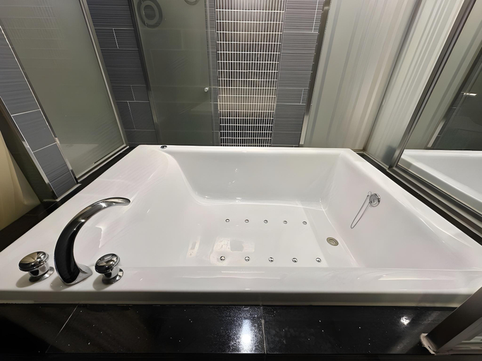 Bathroom 3, Sinchon Boutique Hip Hotel, Seodaemun