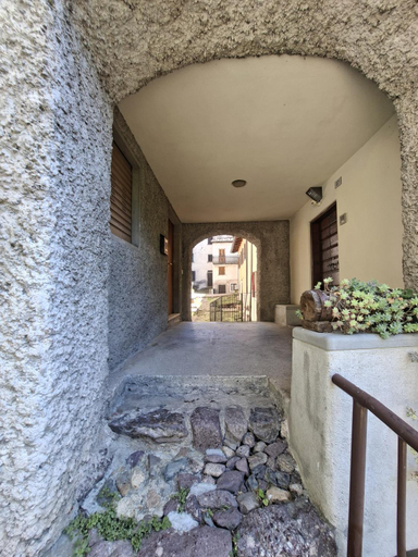 Others 5, ALBERGO DIFFUSO ORNICA NEL CUORE, Bergamo