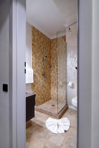 Bathroom 3, Hotel Europeca, Craiova