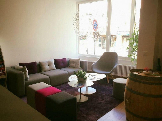 Others 4, Hotel du Nord, Aigle