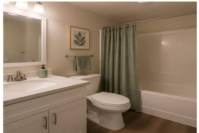 Bathroom, The Ovelle Suites, Toronto