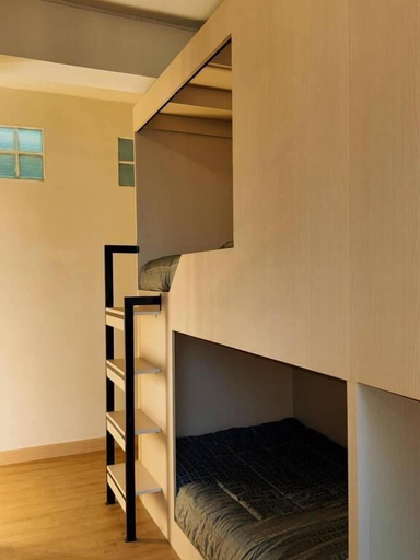 Room 4, Holy Hostel Sathorn, Yannawa