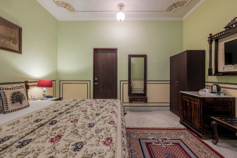 Bedroom 2, RAJASTHAN PALACE HOTEL, Jaipur