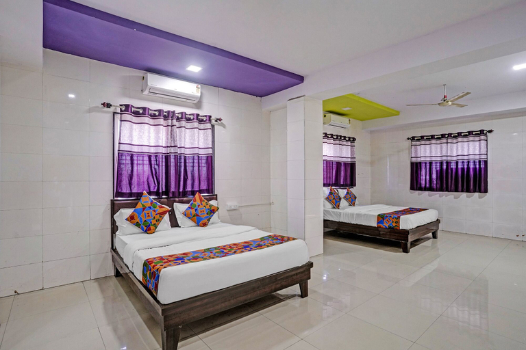 Room 2, Fabhotel Aarvi Executive, Aurangabad