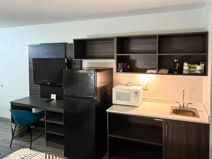 Kitchen 4, Studio 6 - Stafford, Va - Quantico, Stafford