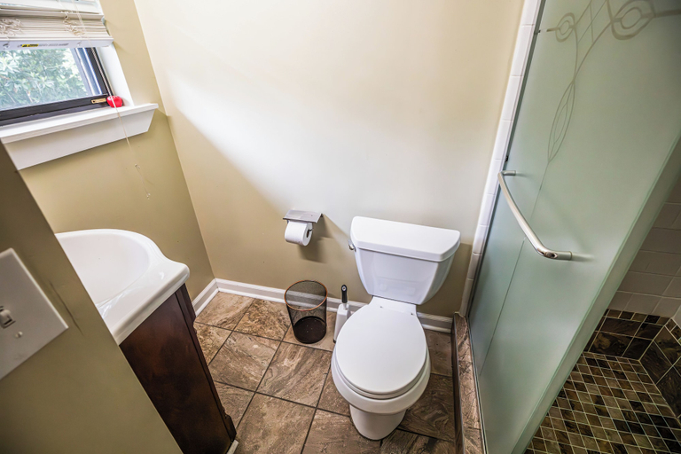 Bathroom 2, Moss drive retreat - Close to the woods, Douglas
