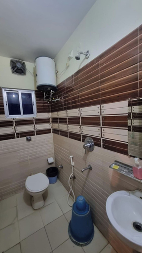 Bathroom 3, Hotel Magadh Empire, Patna