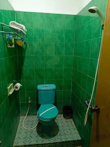 Bathroom 3, Nagoya Inn Sabang, Sabang