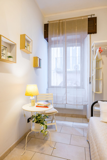 Room 3, Tofa 7 Guesthouse, Napoli