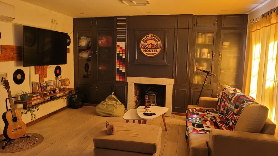 Living area 3, Allpa Andina Hostel, Capital