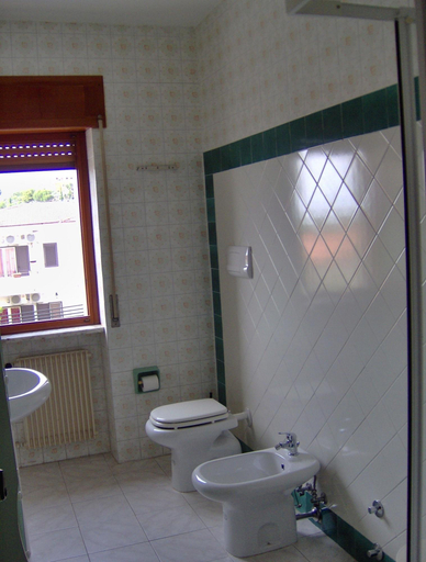 Bathroom, Hotel Svizzero, Cosenza
