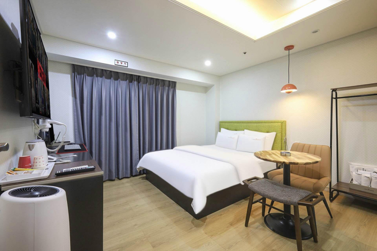 Bedroom 4, Changwon Sangnamdong Queens Hotel, Changwon