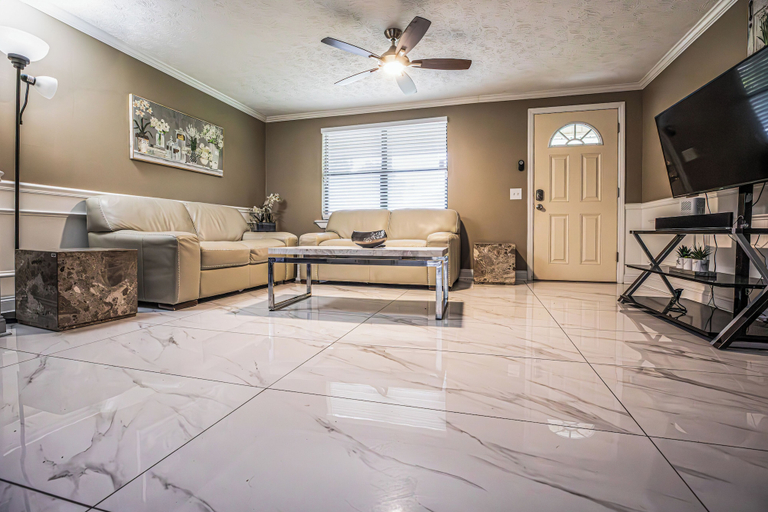 Living area 4, Moss drive retreat - Close to the woods, Douglas