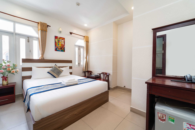 Room 3, Collection O Dinh Dinh 2 - Near T3, Tân Bình