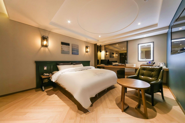 Bedroom 2, Daegu Hotel Cherish, Buk