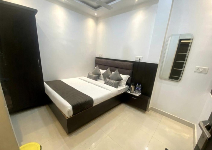 Bedroom 2, Butterflyi - near Kashi Vishwanath temple - Booking will be confirmed after advance only, Varanasi