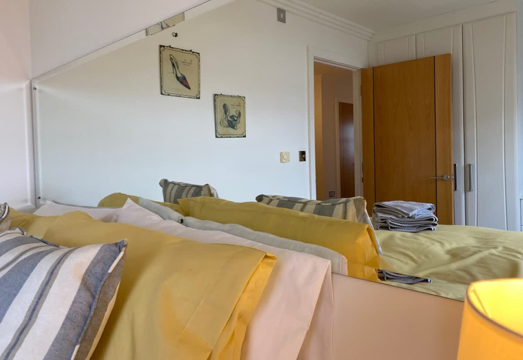 Room 4, Spinnaker Apartment 3 bed Waterside Apartment, Isle of Wight