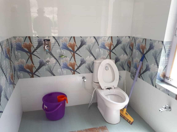Bathroom 3, Hotel Real Siachen, Leh