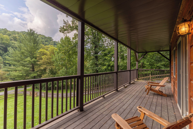 Interior 4, Dreams and Streams, Watauga