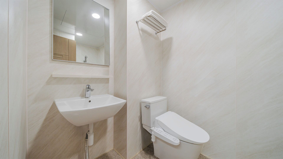 Bathroom, Sokcho Bird Island Pension, Sokcho