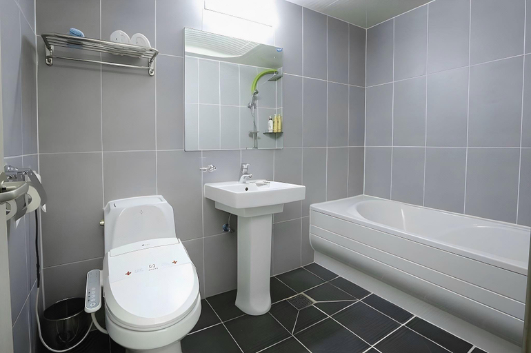 Bathroom, Gwangju Sangmu Hotel Havana, Gwangsan