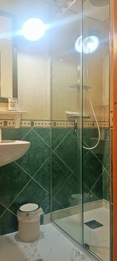 Bathroom 2, Apartments Sara, Bale