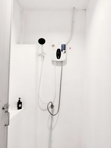 Bathroom 4, Mitr INN Sukhumvit 2 - BTS Nana, Khlong Toey