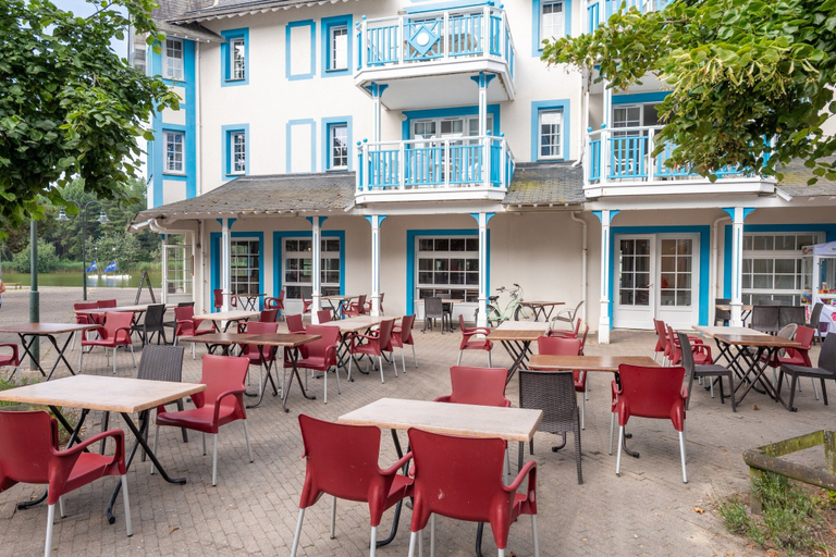 Outdoor dining, Retreat With Garden or Golf Views, Somme