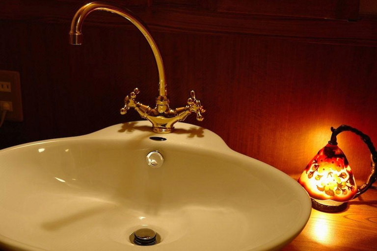 Bathroom, Suihoen, Gero