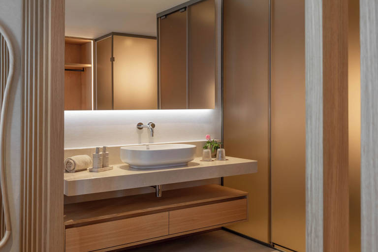 Bathroom 3, Legacy Ithos Boutique Hotel, Porto Santo