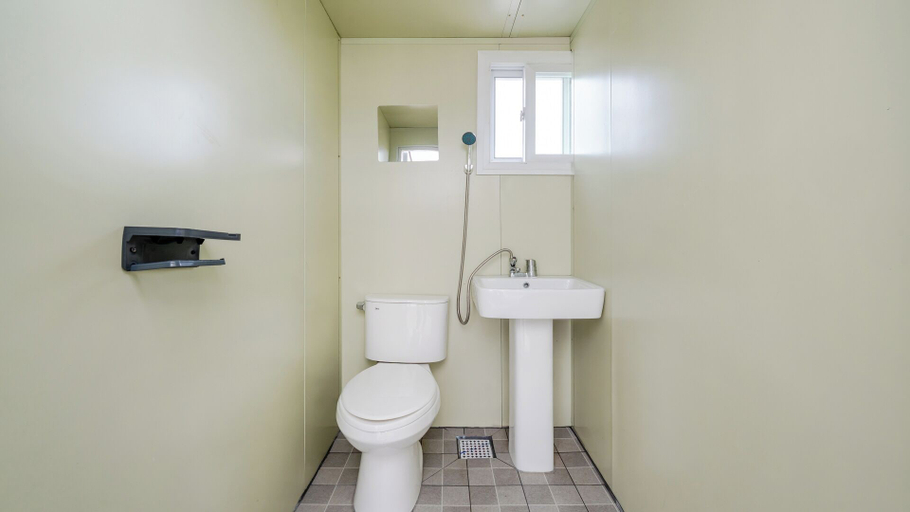 Bathroom, Taean Bibi Artglamping, Taean
