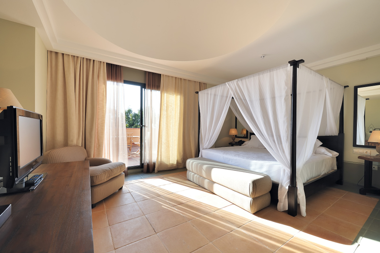Bedroom 2, Vincci Seleccion Estrella del Mar, Málaga