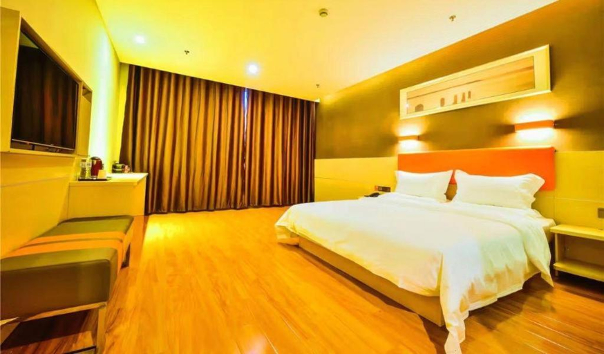 Bedroom 3, 7 Days Premium·Shihezi Passenger Terminal, Shihezi