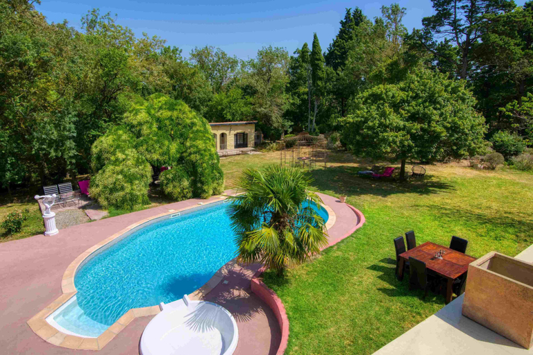Pool 4, Mahawellness, Aude