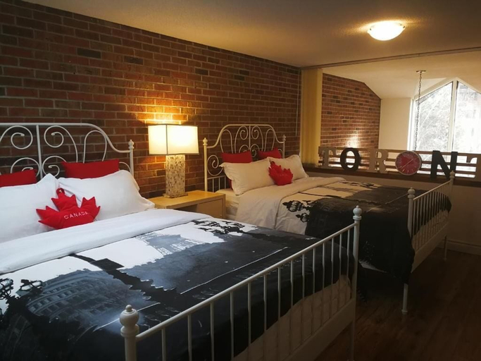 Room 5, Victoria Hotel & Suites, Toronto