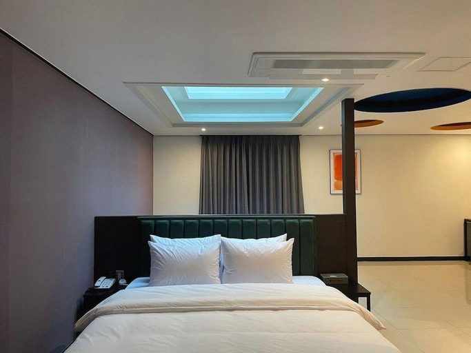 Bedroom 4, Hotel Quartz Busan, Saha