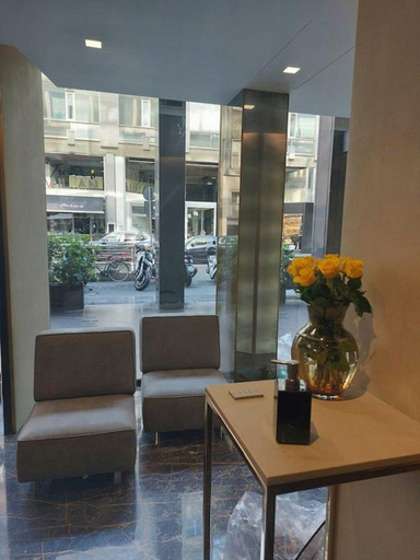 Others 5, NJ HOTELS & APARTMENTS, Milano