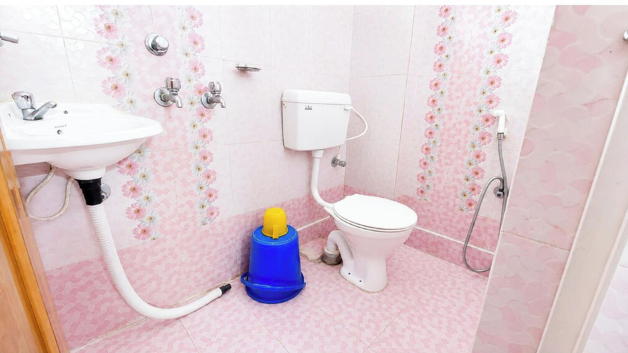 Bathroom 4, Hotel Jagannath Inn Puri, Puri