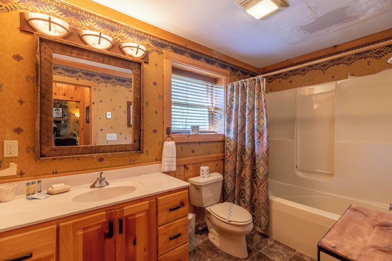 Interior 3, Altitude Adjustment - Seven Devils Cabin With Hot Tub, Pet Friendly, Fireplace, Watauga