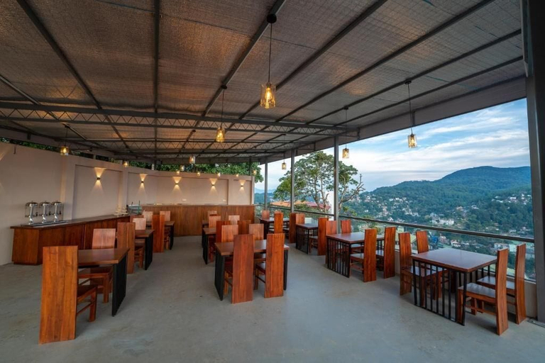 Dining, Iris - Kandy, K.F.G. & G. Korale