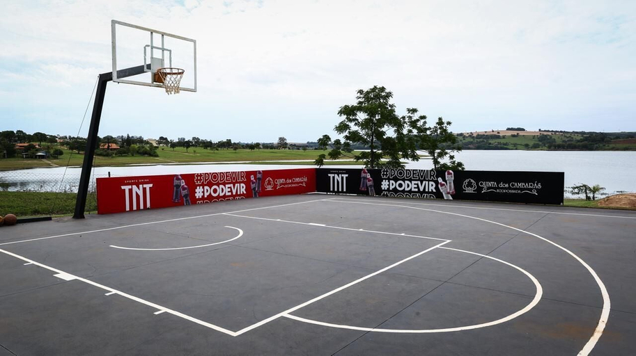 Basketball court 5, Quinta dos Cambaras Ecopousada, Itaí