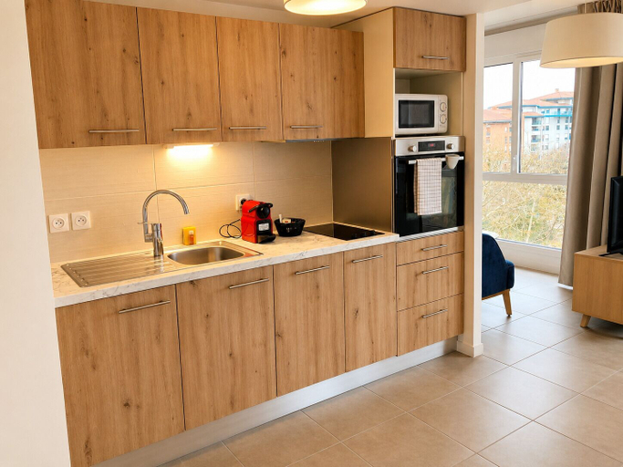 Private kitchen, Zenao Appart'hôtels Toulouse Quai St P., Haute-Garonne