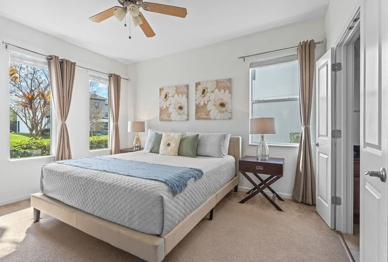 Room 2, Lakefront 4BR Disney Home With Pool & Game Room, Osceola