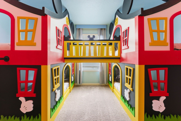 Children's theme room