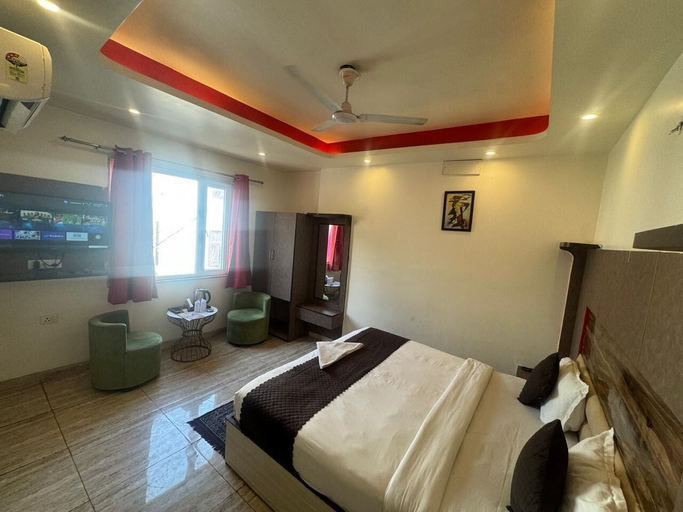 Room 3, V HOTEL DEV RESIDENCY, Delhi