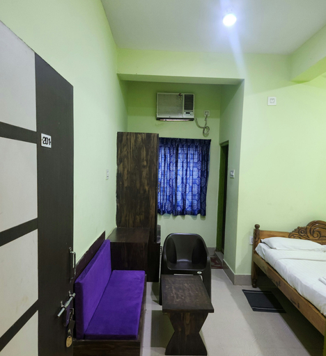 Room 4, Swayamsiddha Continental, Kendrapara
