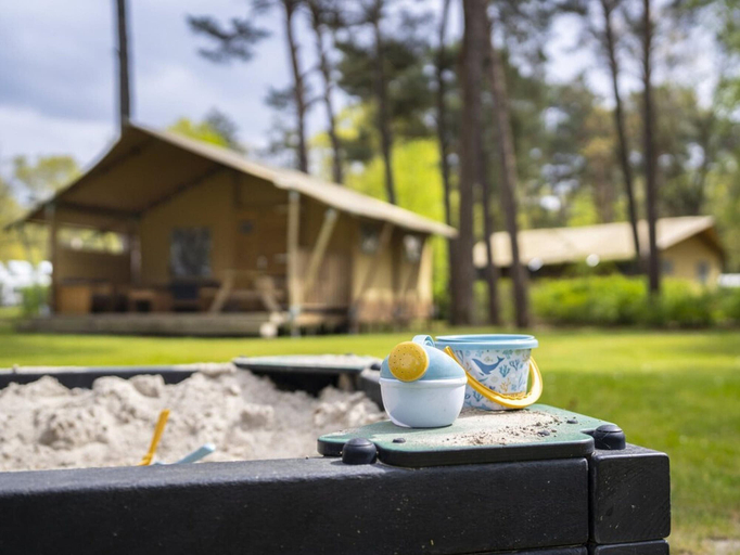 Food & Drinks 5, Modern Lodge With Dishwasher, Near Helmond, Mierlo