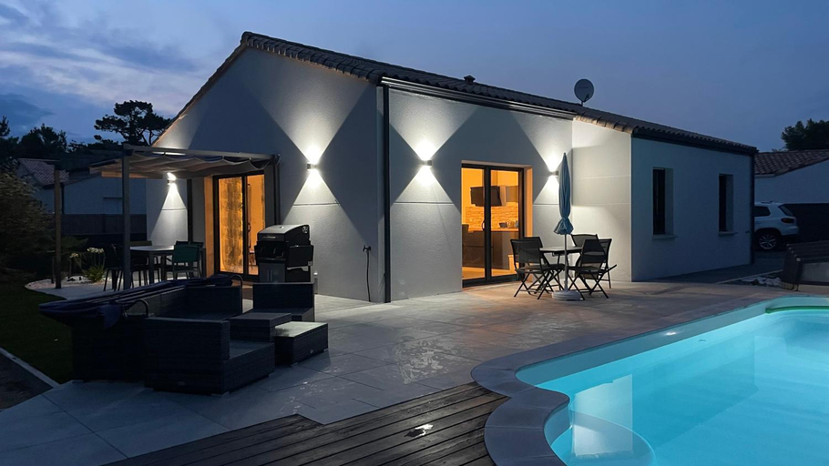 Sport & Beauty 2, Holiday home with private pool, Vendée