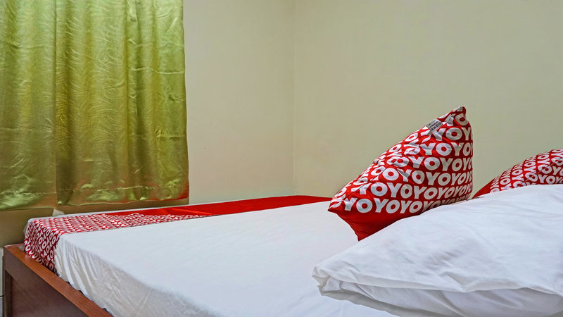 Bedroom 3, OYO 91649 Orange Homestay Makassar, Makassar
