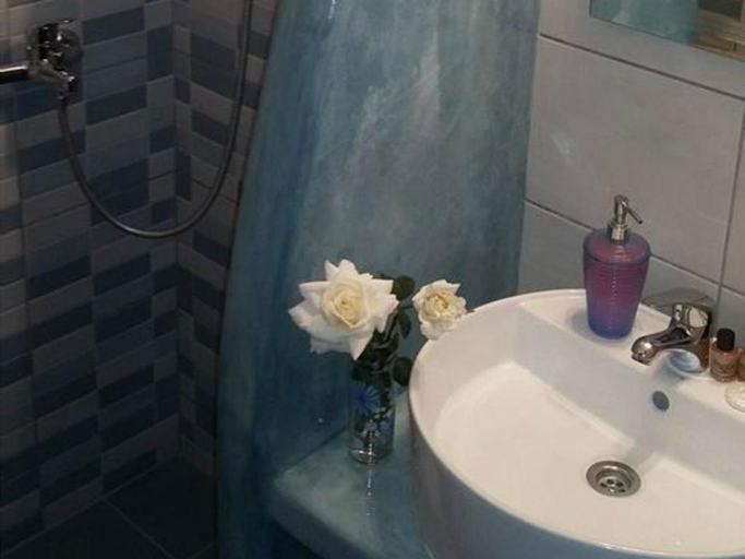 Bathroom 3, Stella, South Aegean